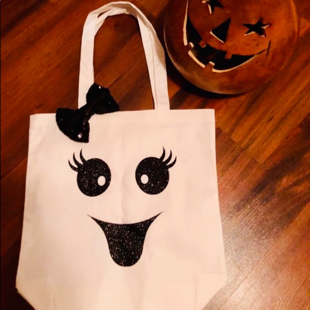 NWOT Cute Glitter Sparkle Girl Ghost Bag with Bow